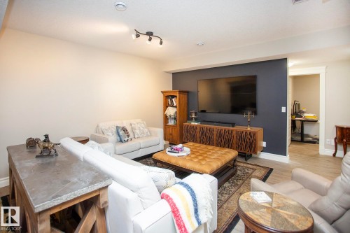 1A 53521 Rge Rd 272, Rural Parkland County, AB - Indoor Photo Showing Living Room