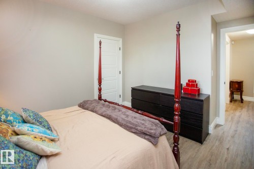 1A 53521 Rge Rd 272, Rural Parkland County, AB - Indoor Photo Showing Bedroom
