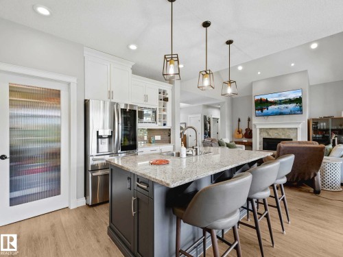 1A 53521 Rge Rd 272, Rural Parkland County, AB - Indoor Photo Showing Kitchen With Upgraded Kitchen