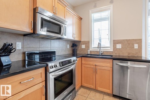 #4 85 Northridge Dr, St. Albert, AB - Indoor Photo Showing Kitchen With Stainless Steel Kitchen