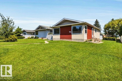 9 Linden St, Spruce Grove, AB - Outdoor