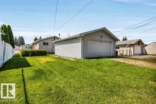 9 Linden St, Spruce Grove, AB - Outdoor With Exterior