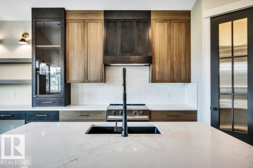 21 Norwyck Way, Spruce Grove, AB - Indoor Photo Showing Kitchen With Double Sink With Upgraded Kitchen