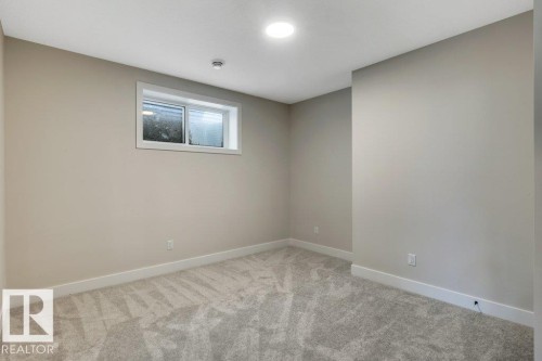 21 Norwyck Way, Spruce Grove, AB - Indoor Photo Showing Other Room