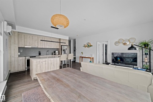 #408 10837 83 Av Nw, Edmonton, AB - Indoor