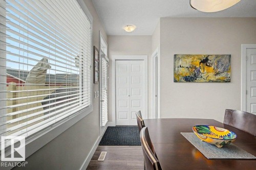 1303 162 Street Sw, Edmonton, AB - Indoor