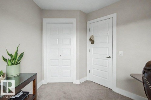 1303 162 Street Sw, Edmonton, AB - Indoor