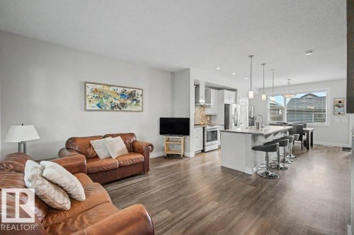 1303 162 Street Sw, Edmonton, AB - Indoor Photo Showing Other Room