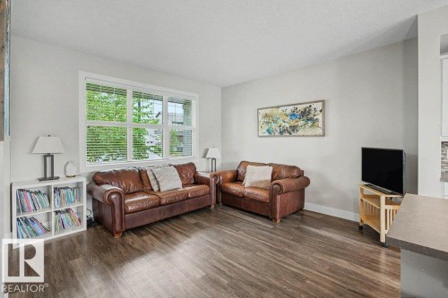 1303 162 Street Sw, Edmonton, AB - Indoor Photo Showing Living Room