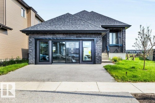 118 ELDRIDGE Point(e)   St. Albert, AB T8N 8C3
