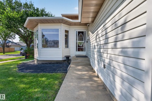 19 Desmarais Crescent, St. Albert, AB - Outdoor