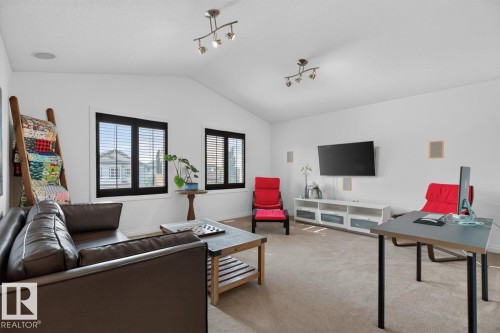 817 Southfork Green, Leduc, AB 