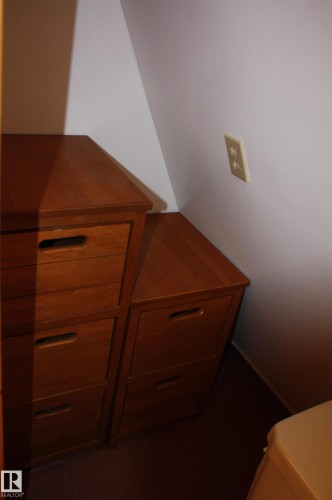 Image quality insufficient for description - 5227 51 Street, Redwater, AB - Indoor Photo Showing Other Room