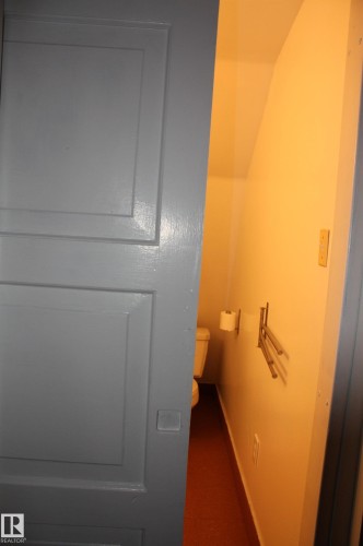 Image quality insufficient for description - 5227 51 Street, Redwater, AB - Indoor Photo Showing Other Room