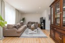11236 40 Avenue Nw, Edmonton, AB  - Indoor Photo Showing Living Room 