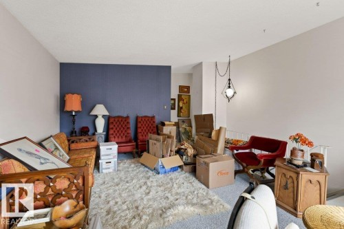 11408 53 Avenue Nw, Edmonton, AB - Indoor