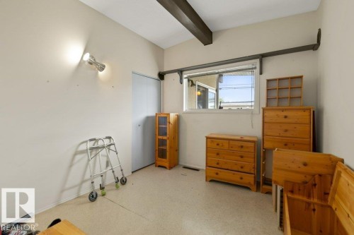 11408 53 Avenue Nw, Edmonton, AB - Indoor