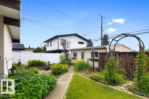 11408 53 Avenue Nw, Edmonton, AB - Outdoor