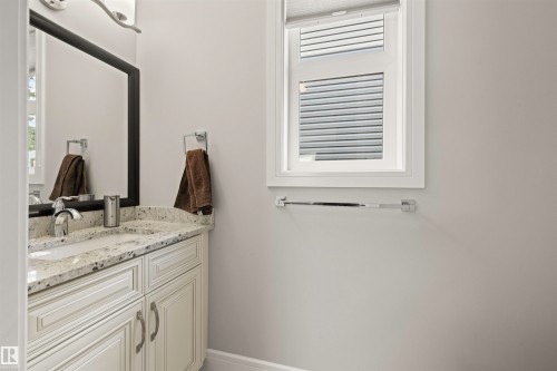 14605 78 Avenue Nw, Edmonton, AB - Indoor Photo Showing Bathroom