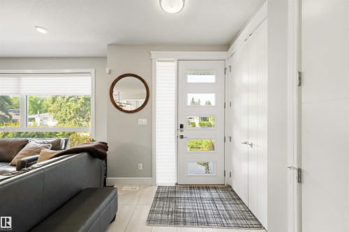 14605 78 Avenue Nw, Edmonton, AB - Indoor Photo Showing Other Room