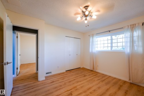 8920A 144 Avenue Nw, Edmonton, AB - Indoor Photo Showing Other Room