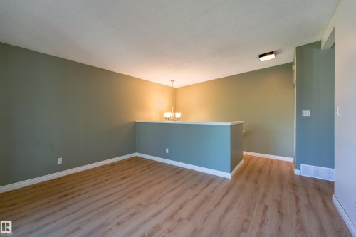8920A 144 Avenue Nw, Edmonton, AB - Indoor Photo Showing Other Room