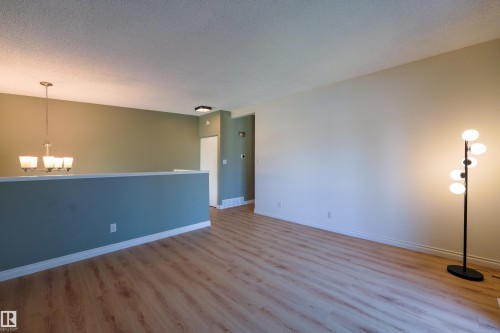 8920A 144 Avenue Nw, Edmonton, AB - Indoor Photo Showing Other Room