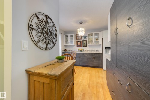4303 46 Street, Stony Plain, AB - Indoor Photo Showing Other Room