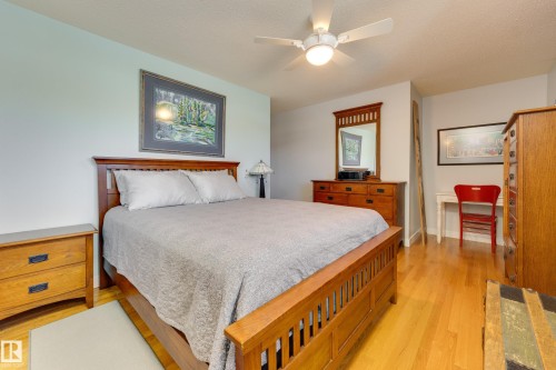 4303 46 Street, Stony Plain, AB - Indoor Photo Showing Bedroom