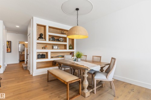 47 Gladstone Bend, Spruce Grove, AB - Indoor Photo Showing Dining Room
