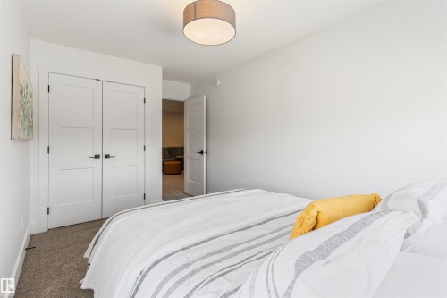 47 Gladstone Bend, Spruce Grove, AB - Indoor Photo Showing Bedroom