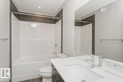 306 Hawthorn Way, Leduc, AB 