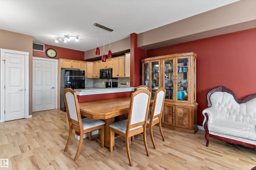 #315 612 111 St Sw, Edmonton, AB - Indoor Photo Showing Dining Room