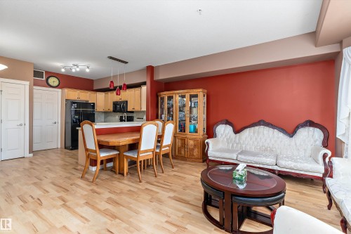 #315 612 111 St Sw, Edmonton, AB - Indoor Photo Showing Other Room