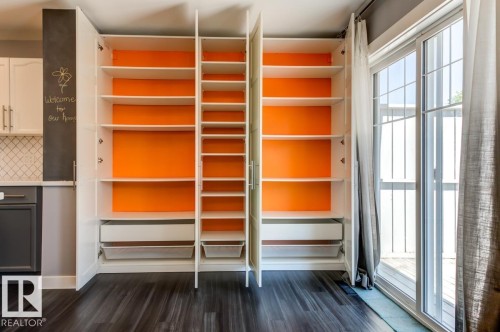 12114 16 Avenue Sw, Edmonton, AB - Indoor With Storage