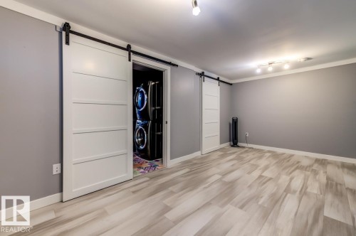12114 16 Avenue Sw, Edmonton, AB - Indoor Photo Showing Other Room