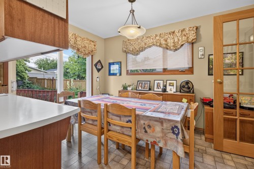 304 Fir Street, Sherwood Park, AB - Indoor Photo Showing Dining Room