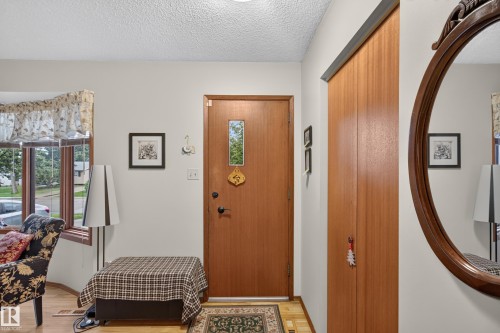 304 Fir Street, Sherwood Park, AB - Indoor Photo Showing Other Room