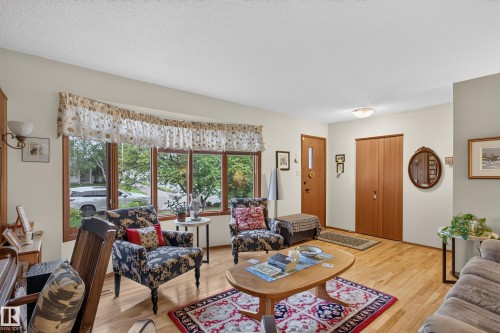 304 Fir Street, Sherwood Park, AB - Indoor Photo Showing Living Room