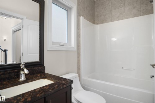 14037 161A Avenue Nw, Edmonton, AB 