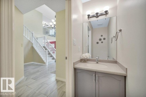 2 pce guest bathroom on main floor - 568 Buchanan Road Nw, Edmonton, AB - Indoor Photo Showing Bathroom