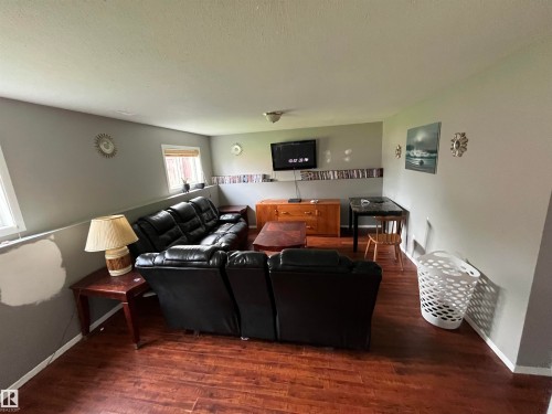 4512 49 Avenue, Cold Lake, AB - Indoor Photo Showing Living Room