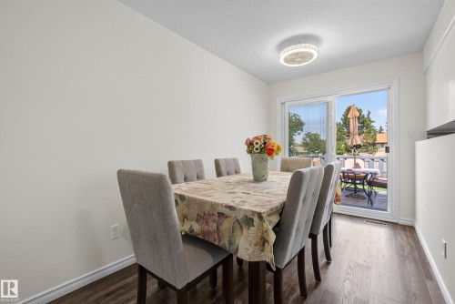 3612 18 Avenue Nw, Edmonton, AB - Indoor Photo Showing Dining Room