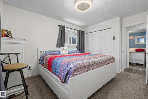 3612 18 Avenue Nw, Edmonton, AB - Indoor Photo Showing Bedroom