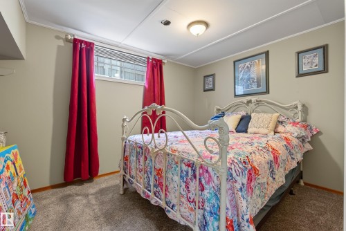 3612 18 Avenue Nw, Edmonton, AB - Indoor Photo Showing Bedroom