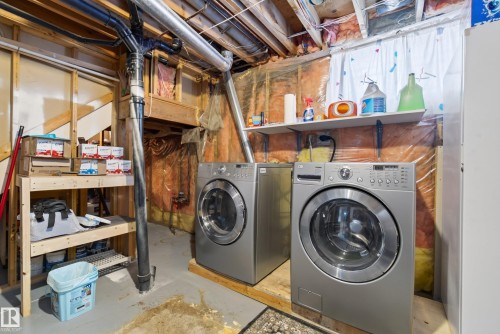 3612 18 Avenue Nw, Edmonton, AB - Indoor Photo Showing Laundry Room
