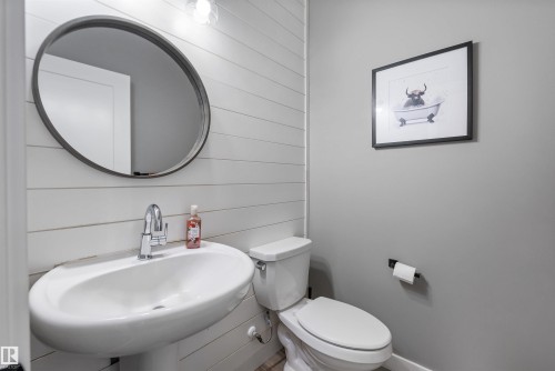 23 Jamison Crescent, St. Albert, AB - Indoor Photo Showing Bathroom