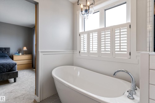 23 Jamison Crescent, St. Albert, AB - Indoor Photo Showing Bathroom