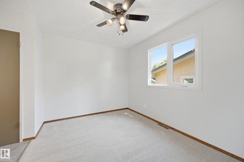 5210 43 Avenue, Leduc, AB 