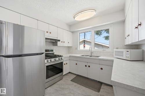 5210 43 Avenue, Leduc, AB 
